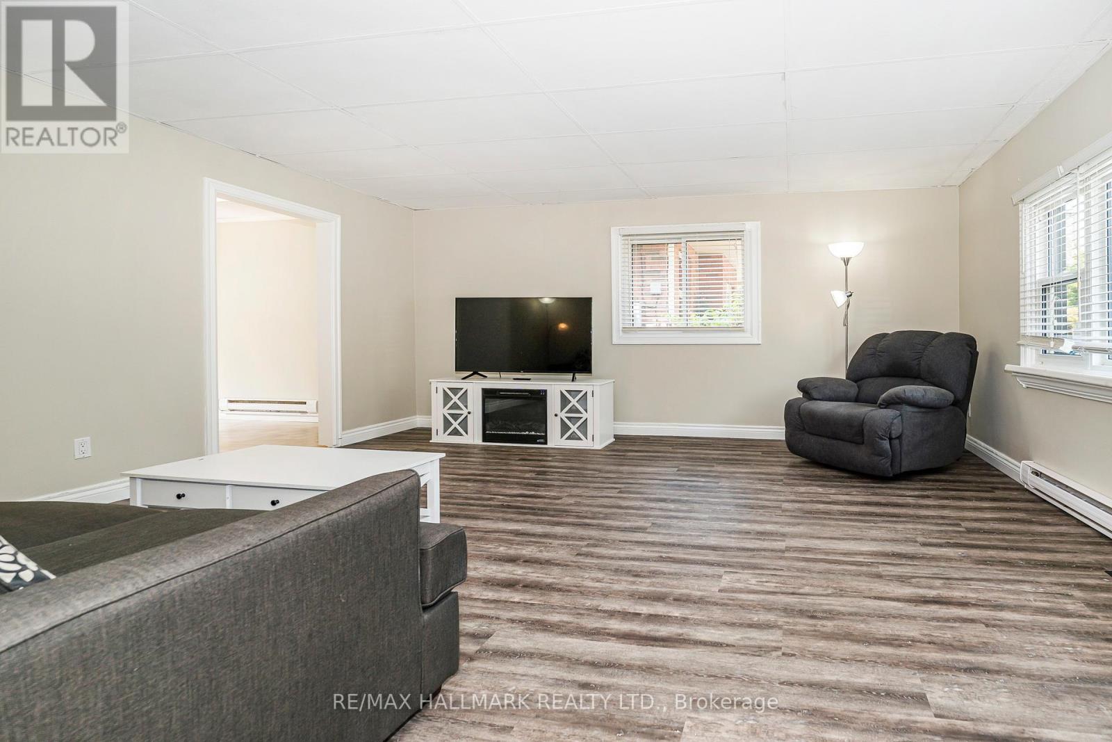 Photo 37 of 127 River Street, Brock ON