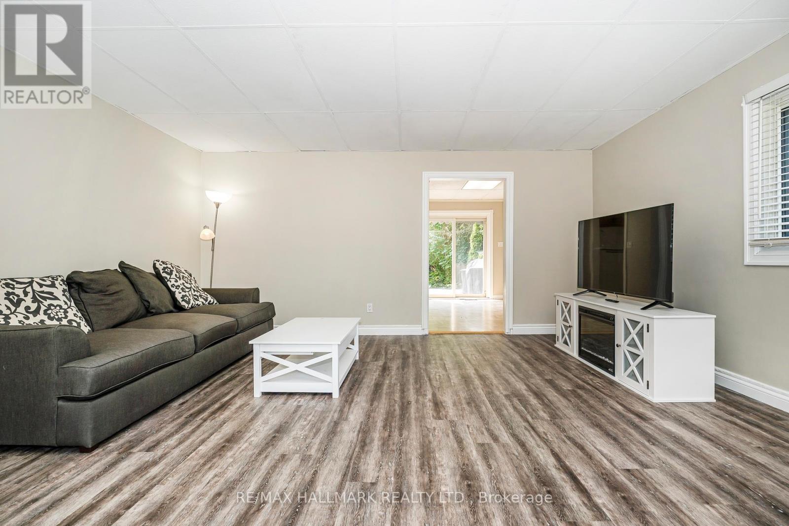 Photo 40 of 127 River Street, Brock ON