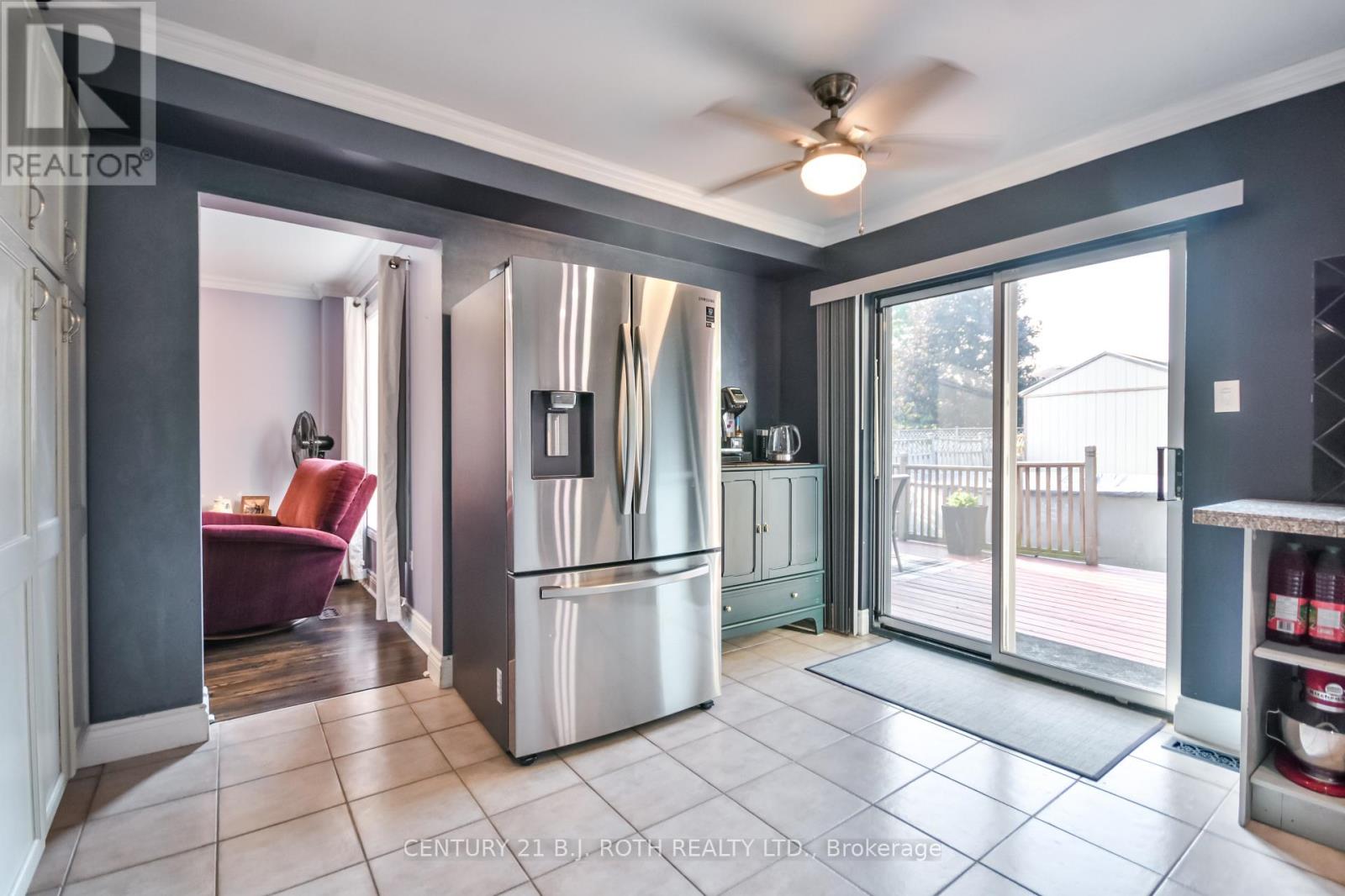 Photo 27 of 1327 Vincent Crescent, Innisfil ON