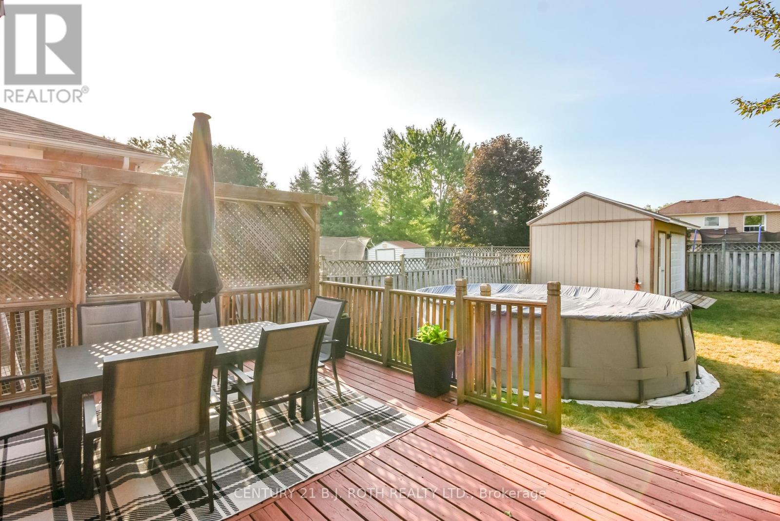 Photo 16 of 1327 Vincent Crescent, Innisfil ON