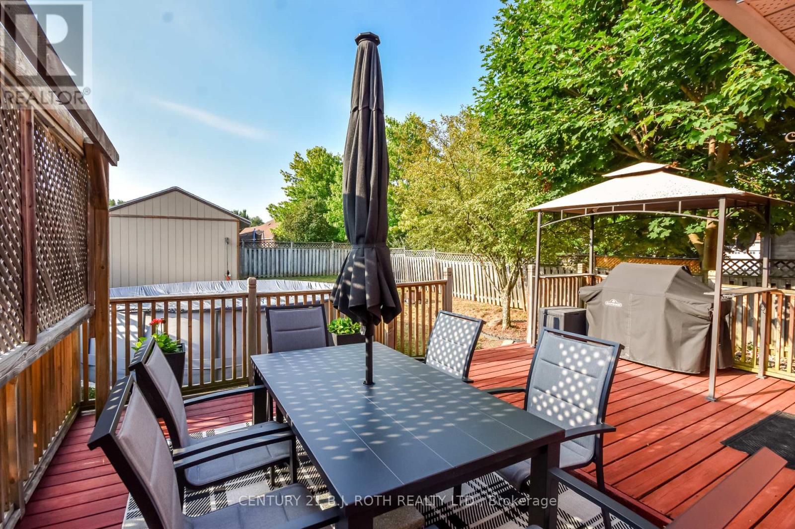 Photo 10 of 1327 Vincent Crescent, Innisfil ON