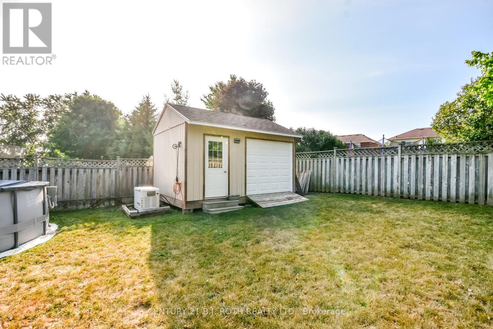 Photo 4 of 1327 Vincent Crescent, Innisfil ON