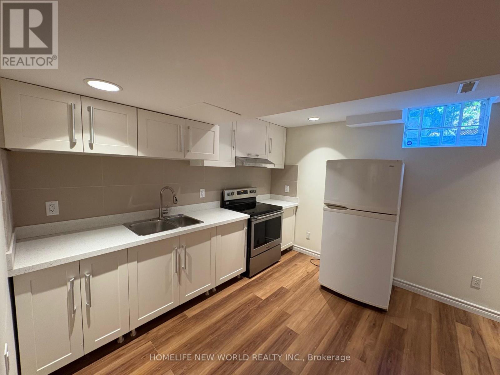 Photo 2 of Bsmt 41 Majestic Drive, Markham ON