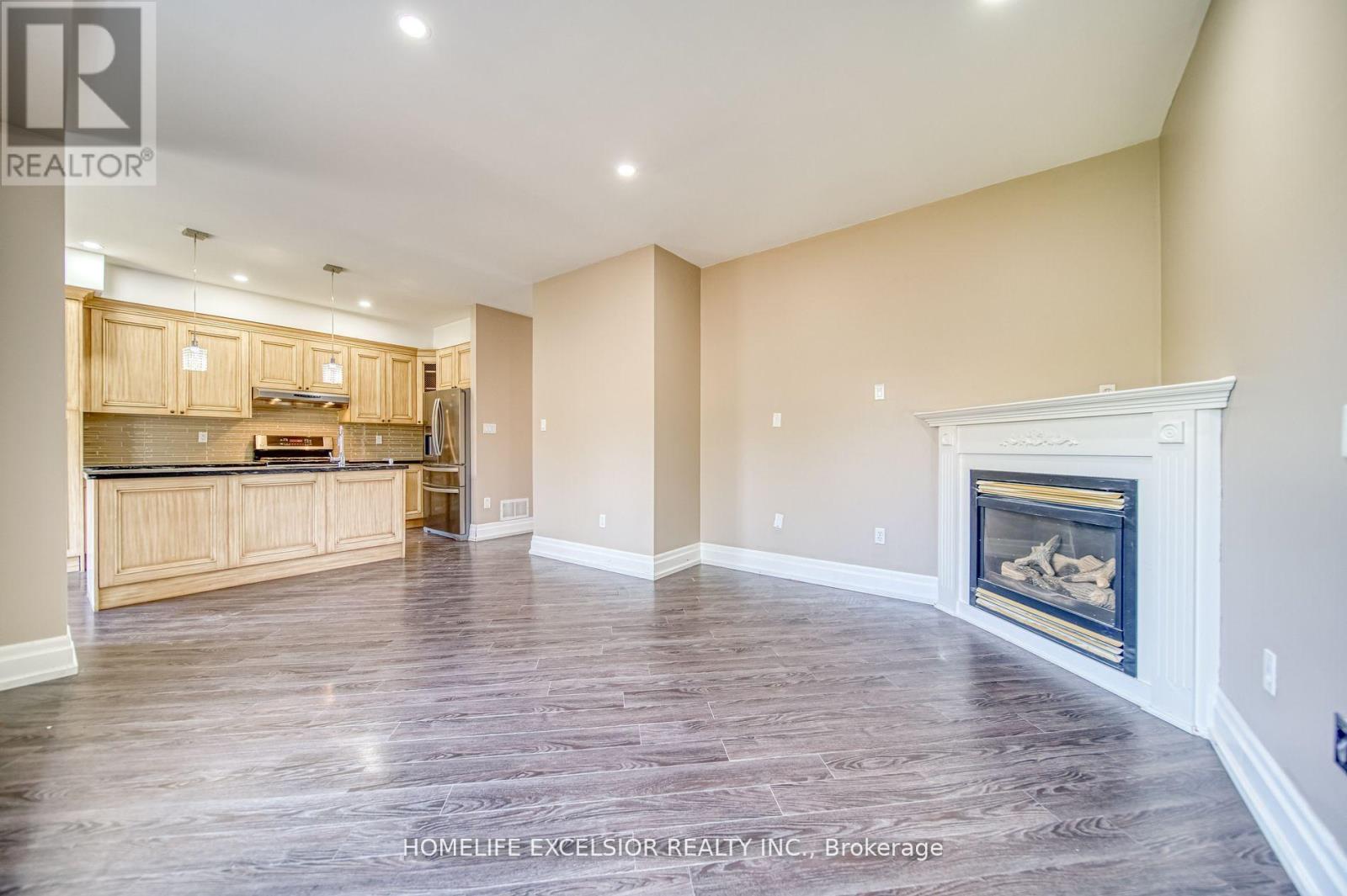 Photo 15 of 268 America Avenue, Vaughan ON