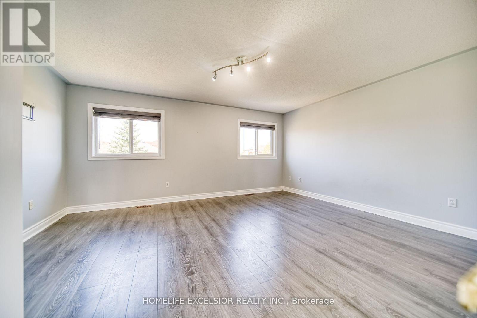 Photo 19 of 268 America Avenue, Vaughan ON