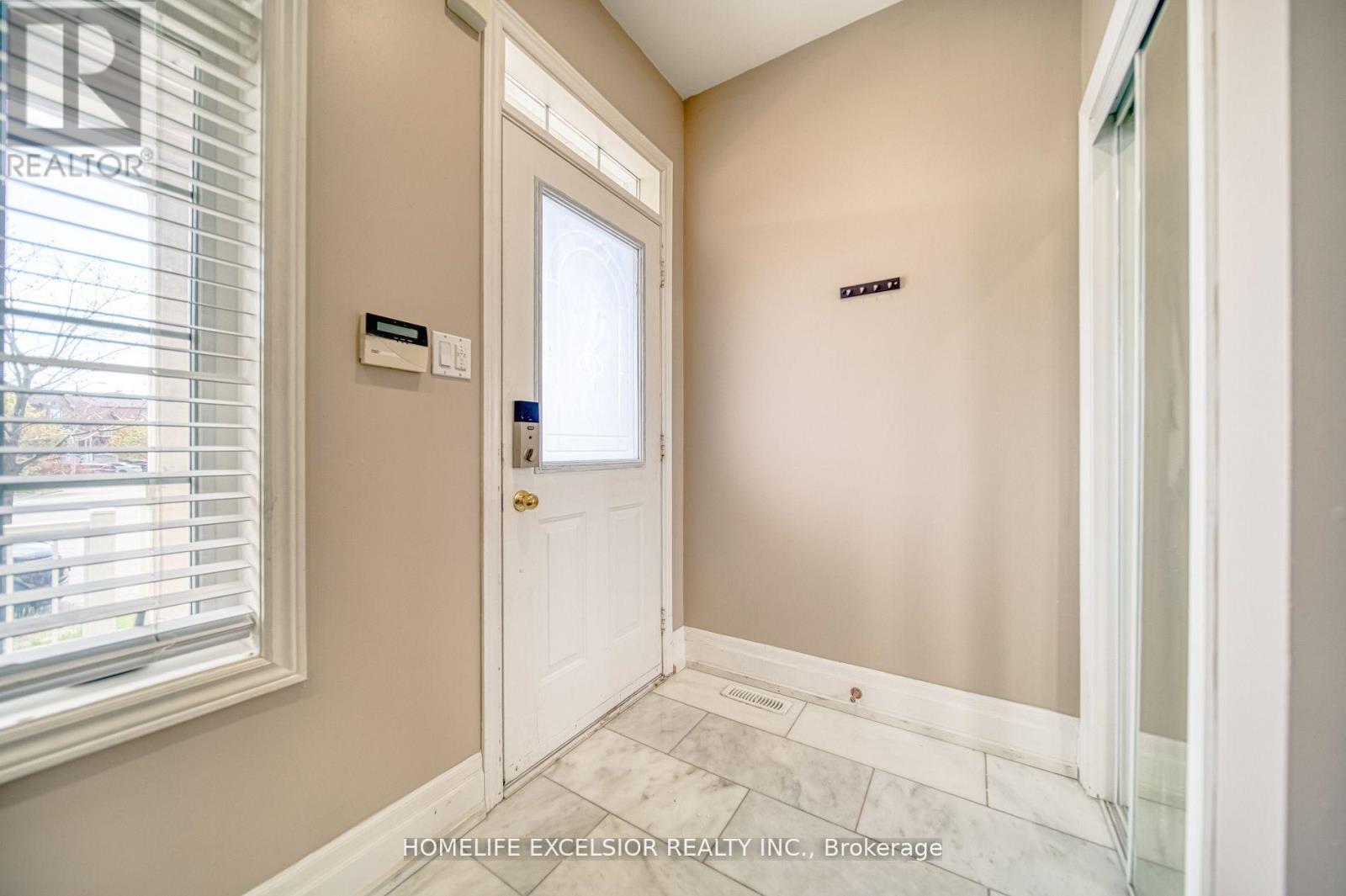 Photo 2 of 268 America Avenue, Vaughan ON