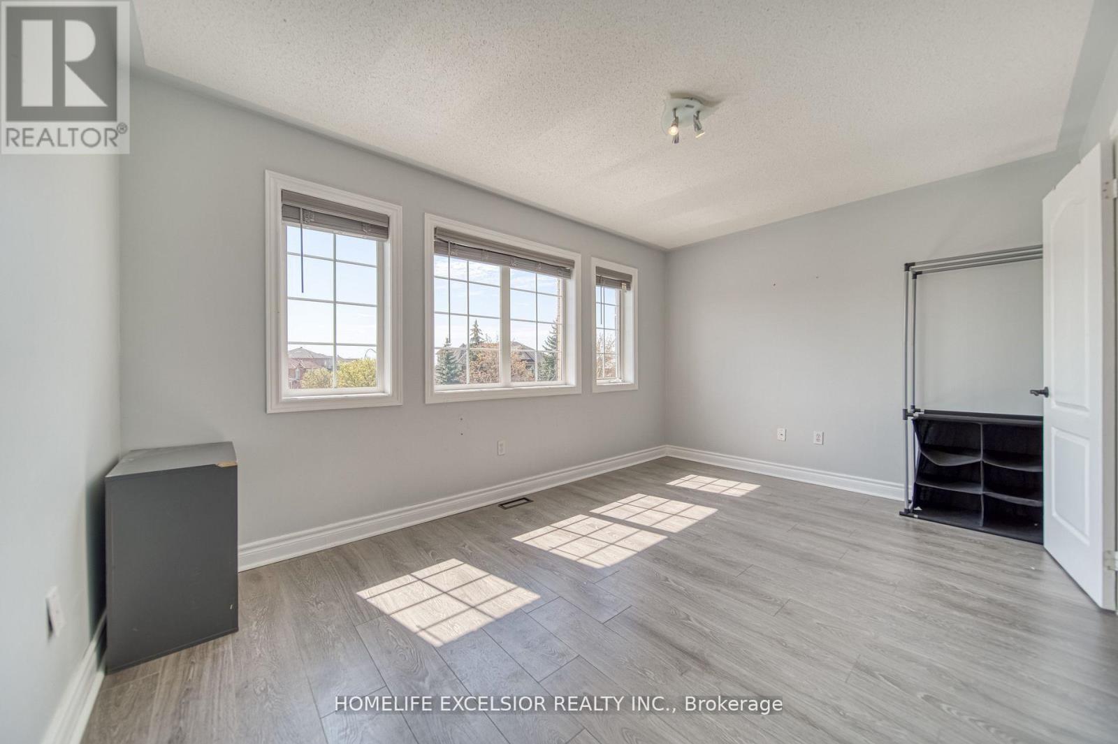 Photo 29 of 268 America Avenue, Vaughan ON