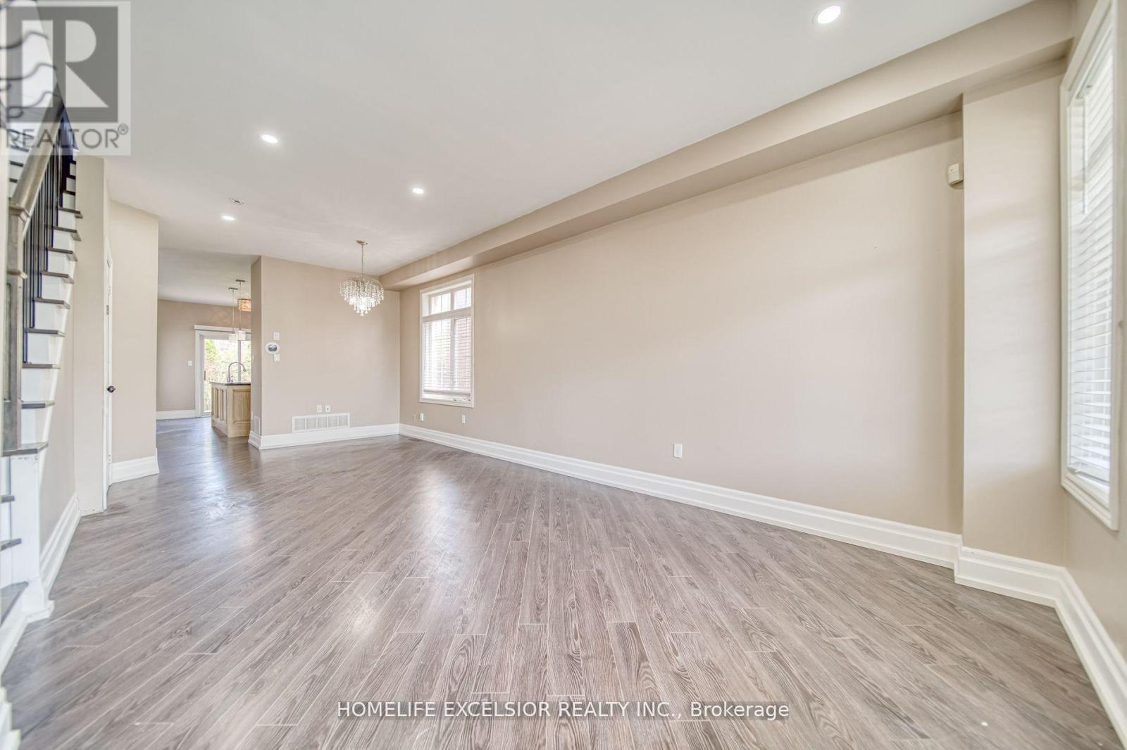 Photo 3 of 268 America Avenue, Vaughan ON