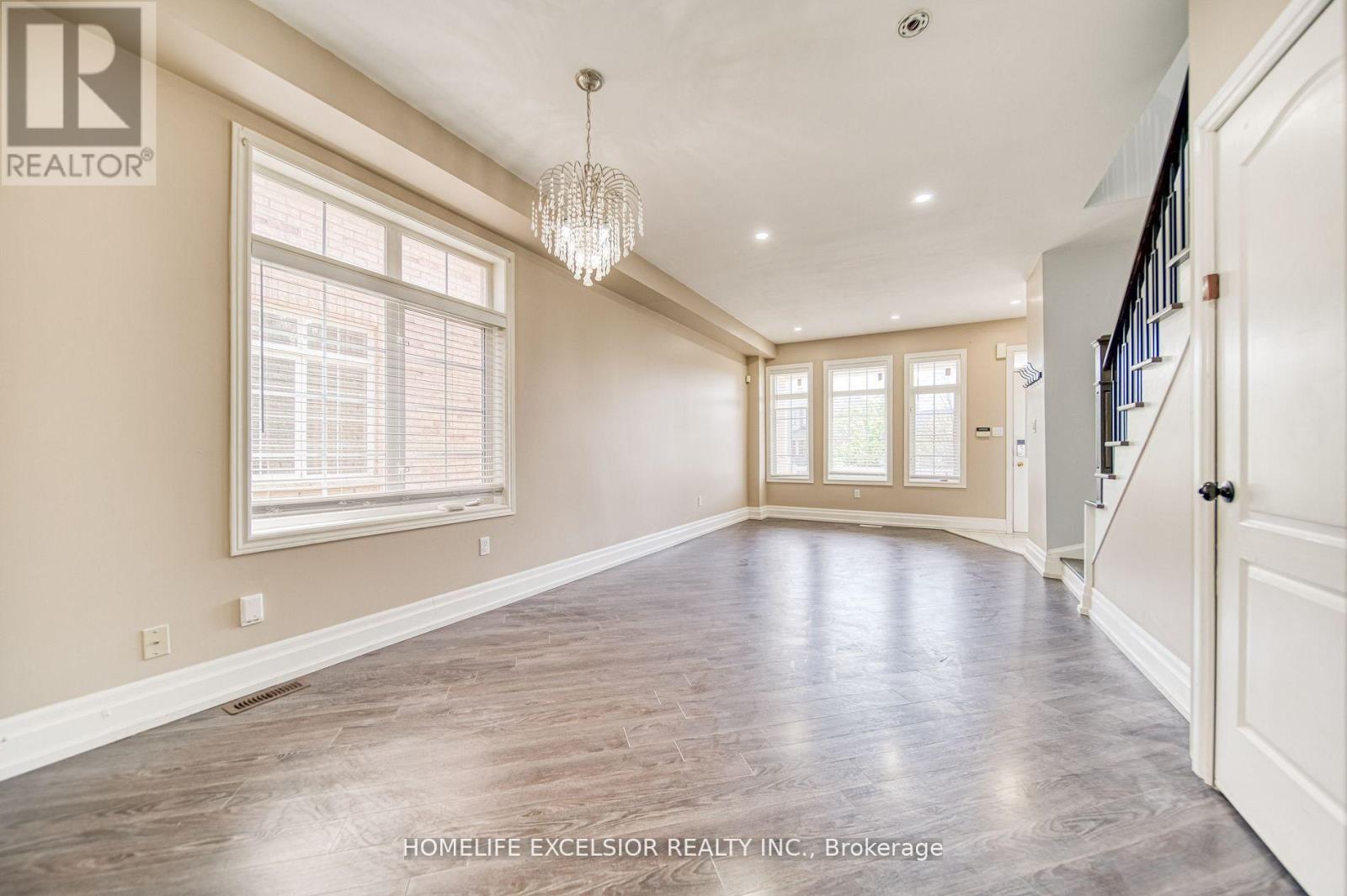 Photo 7 of 268 America Avenue, Vaughan ON