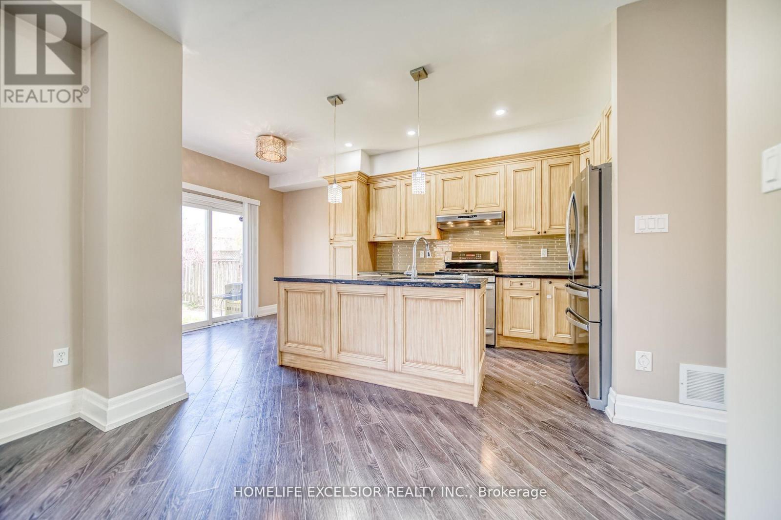 Photo 8 of 268 America Avenue, Vaughan ON