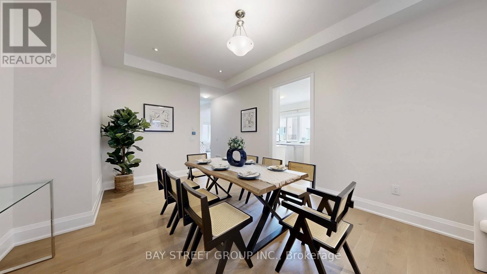 Photo 17 of 165 Hillsview Drive, Richmond Hill ON