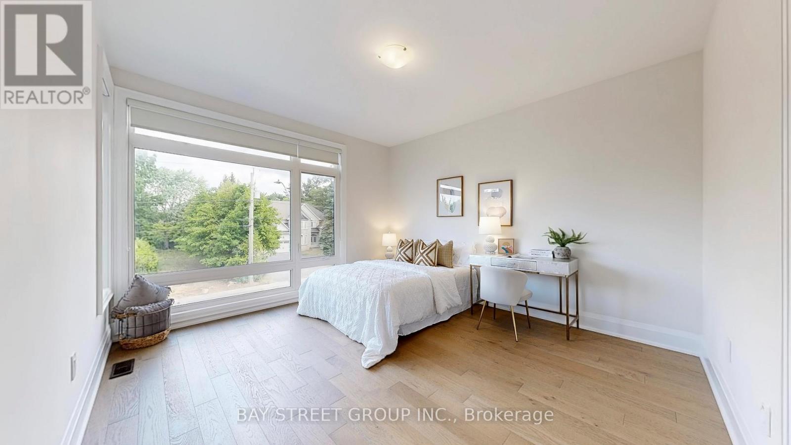 Photo 21 of 165 Hillsview Drive, Richmond Hill ON