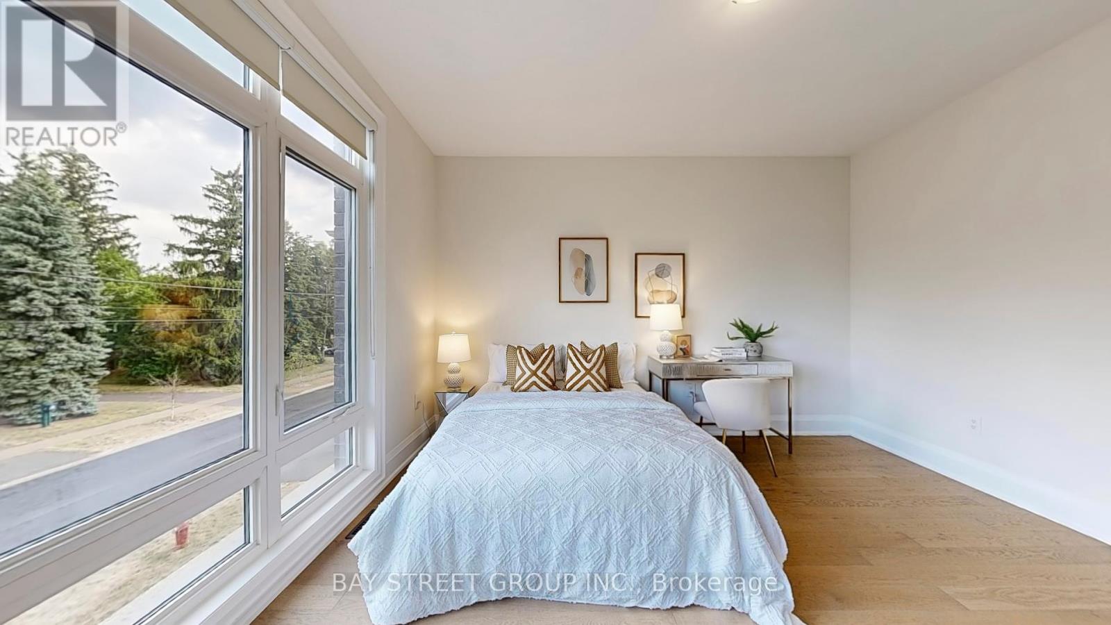 Photo 22 of 165 Hillsview Drive, Richmond Hill ON