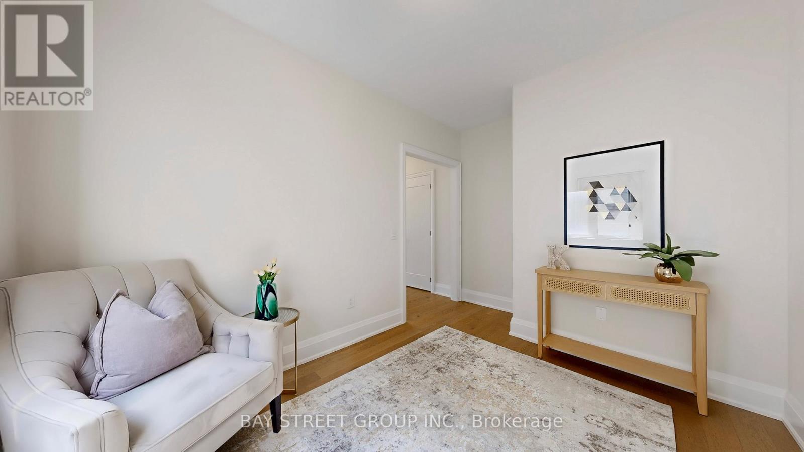 Photo 29 of 165 Hillsview Drive, Richmond Hill ON