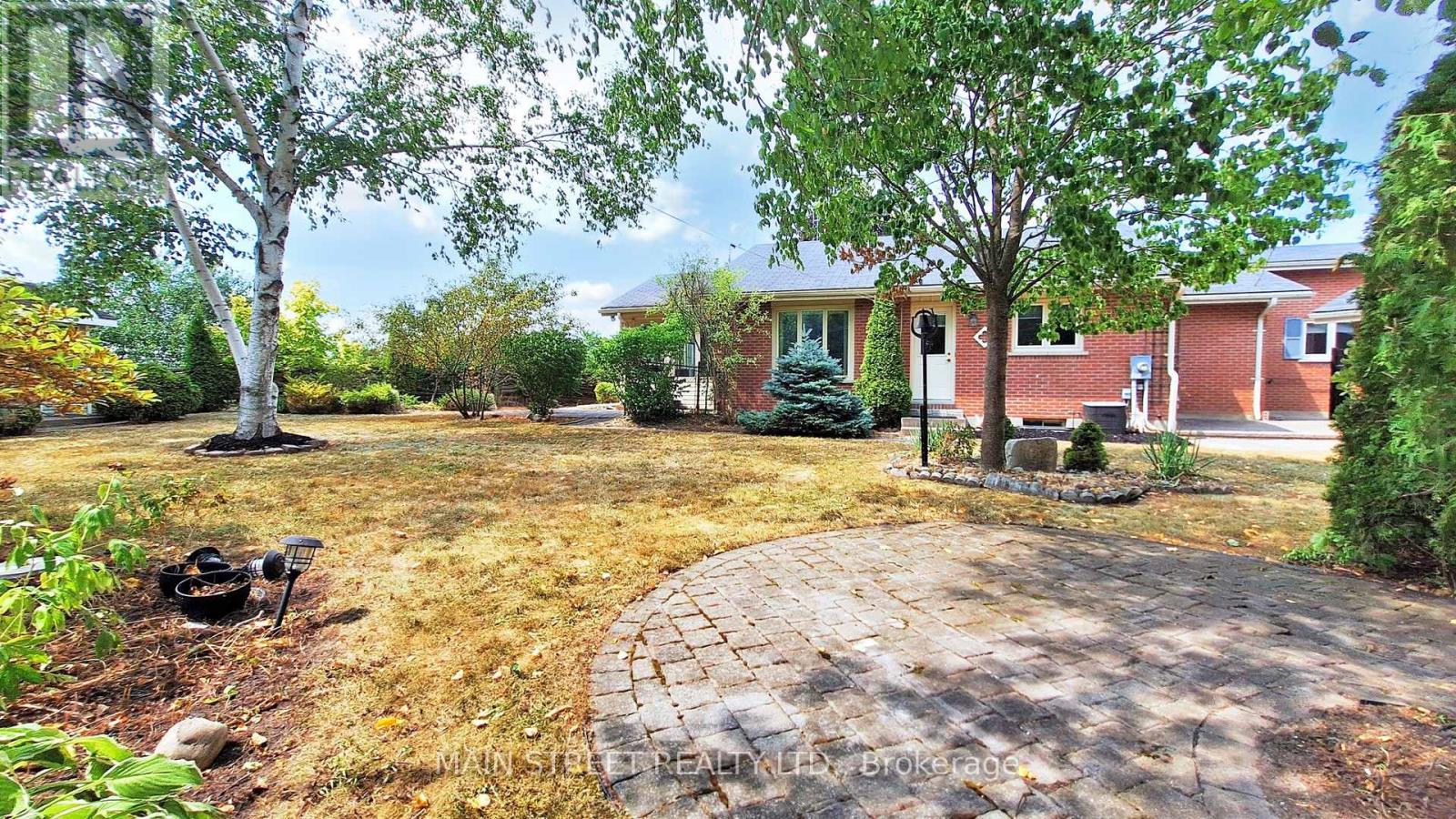 Photo 31 of 15 Windor Court, Brock ON