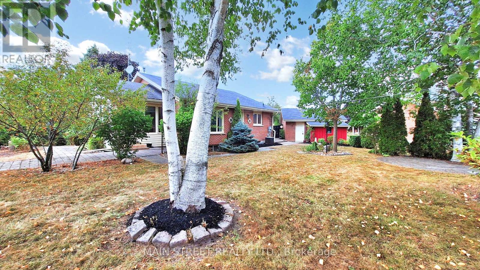Photo 33 of 15 Windor Court, Brock ON