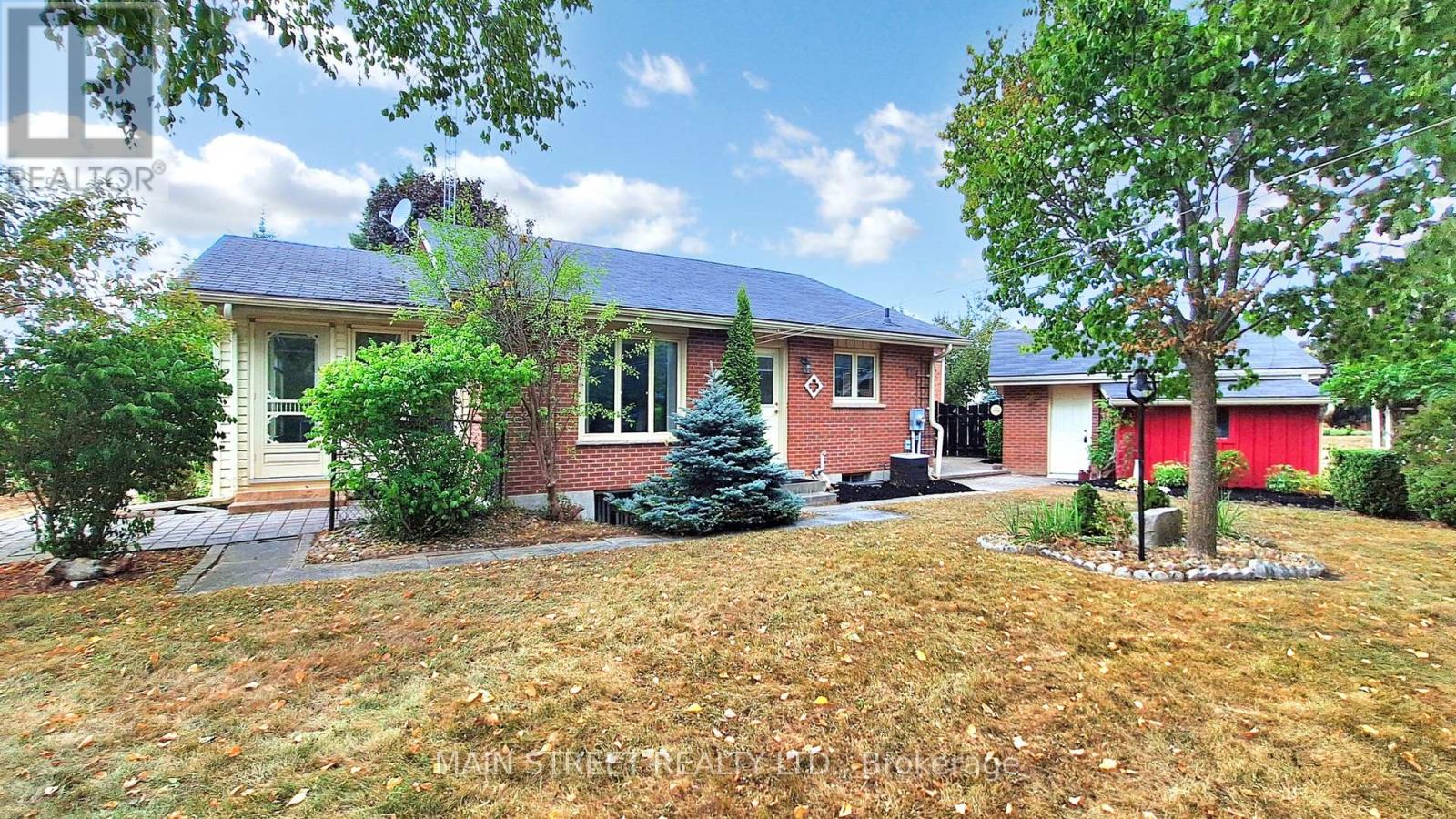 Photo 34 of 15 Windor Court, Brock ON