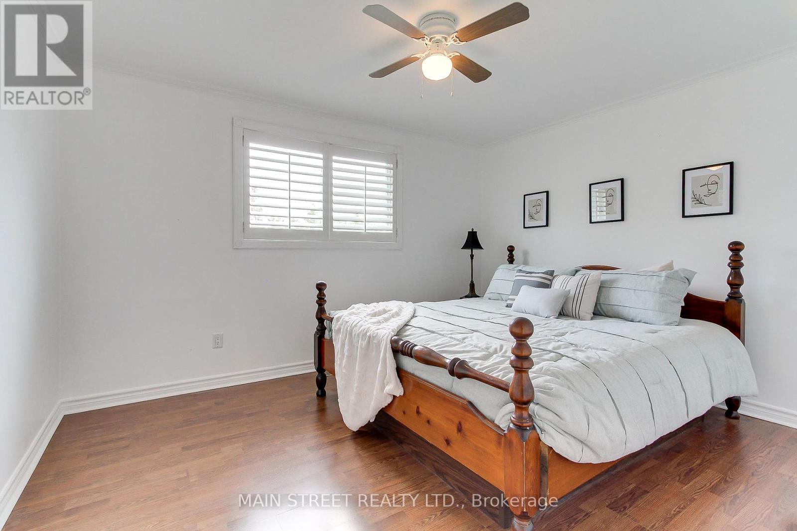Photo 6 of 124 Lee Avenue, Bradford West Gwillimbury ON