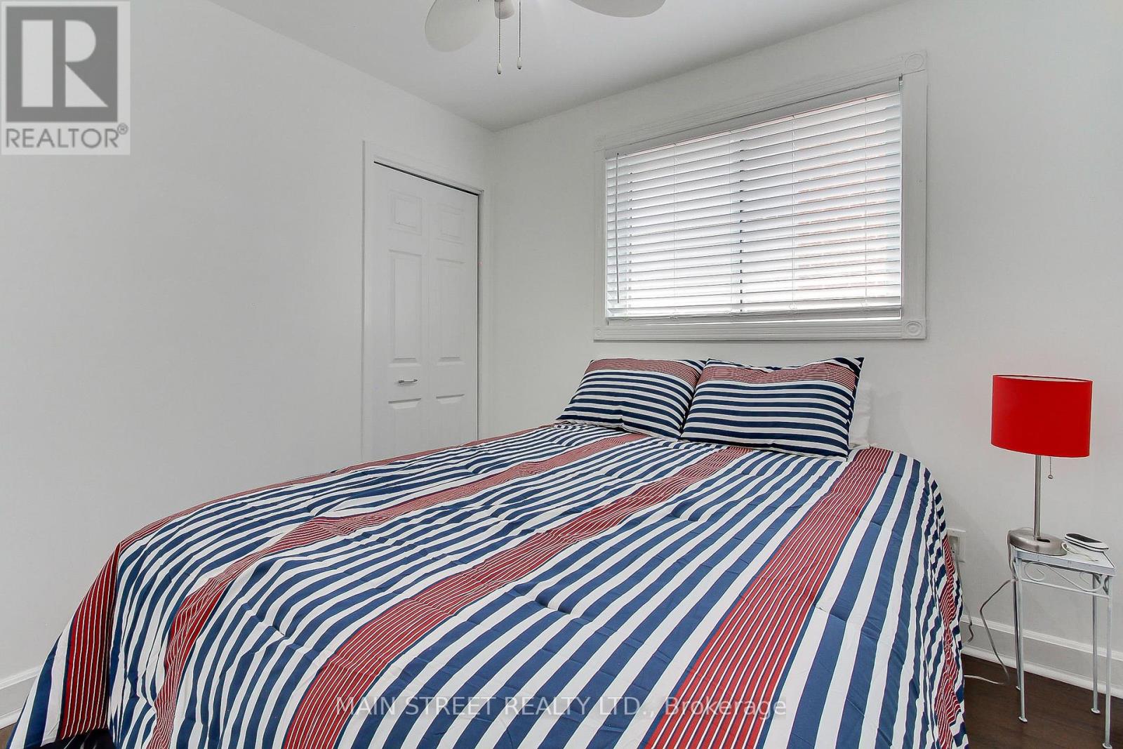 Photo 18 of 124 Lee Avenue, Bradford West Gwillimbury ON