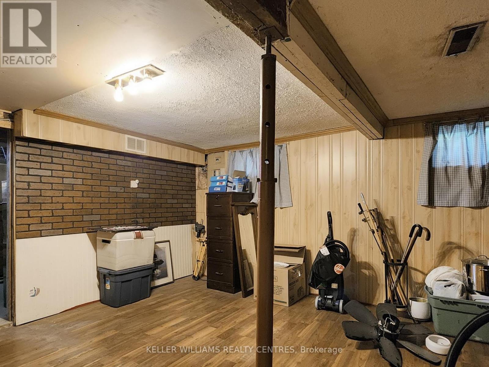 Photo 44 of 758 Srigley Street, Newmarket ON