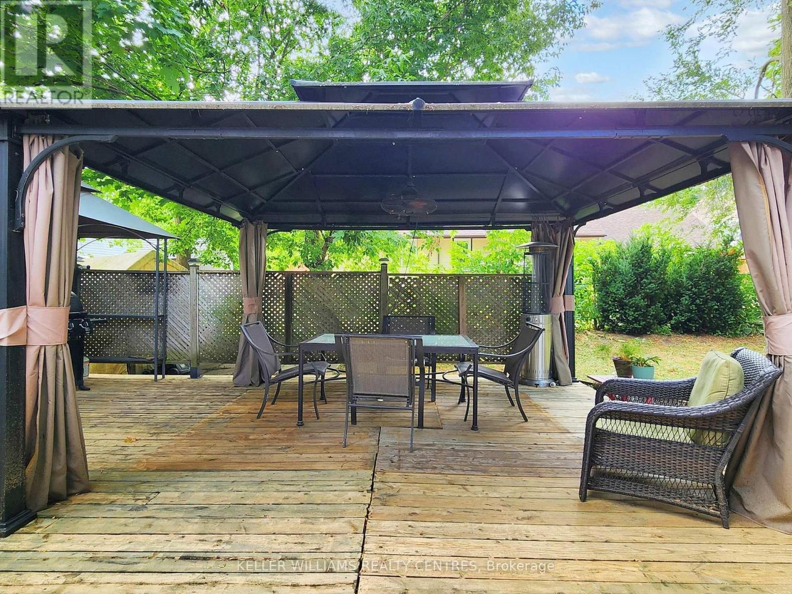 Photo 22 of 758 Srigley Street, Newmarket ON