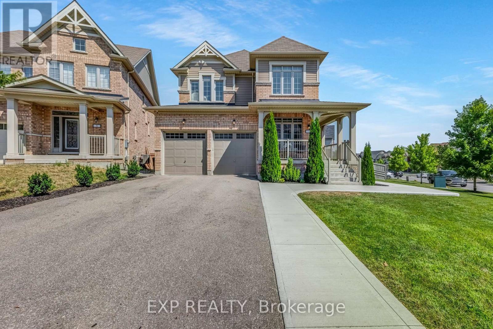 Photo 3 of 10 Stych Street, New Tecumseth ON