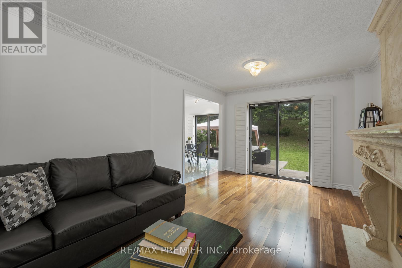Photo 29 of 127 Oconnor Crescent, Richmond Hill ON