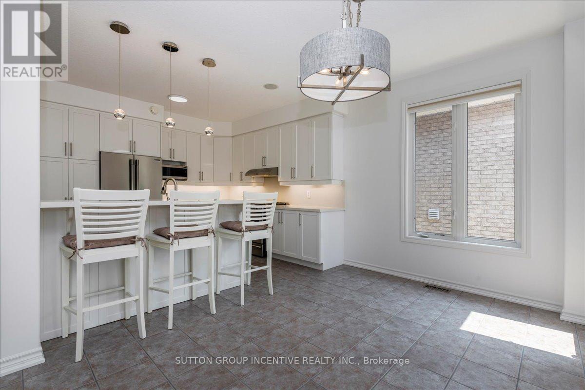 Photo 33 of 169 Birkhall Place, Barrie ON