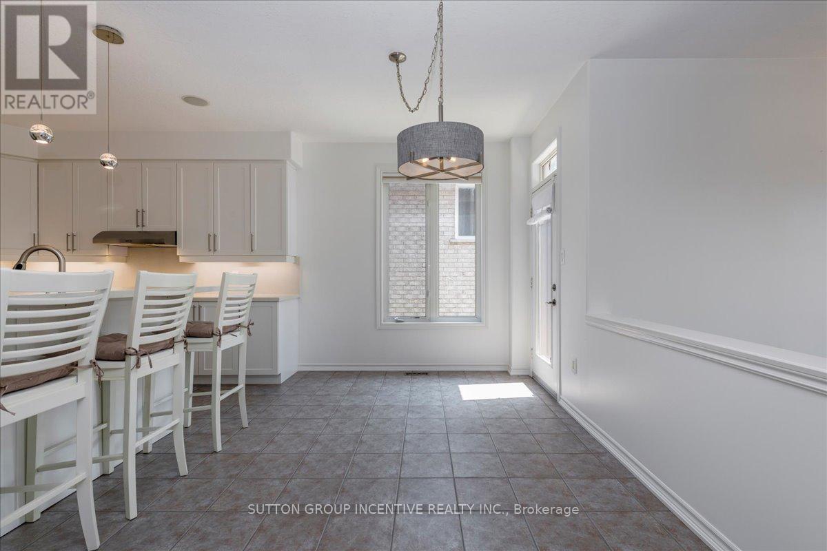 Photo 9 of 169 Birkhall Place, Barrie ON