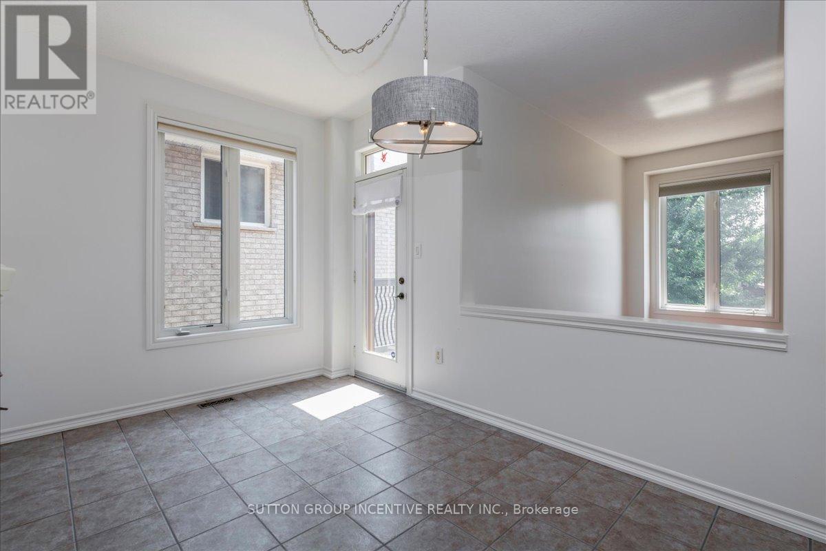 Photo 28 of 169 Birkhall Place, Barrie ON