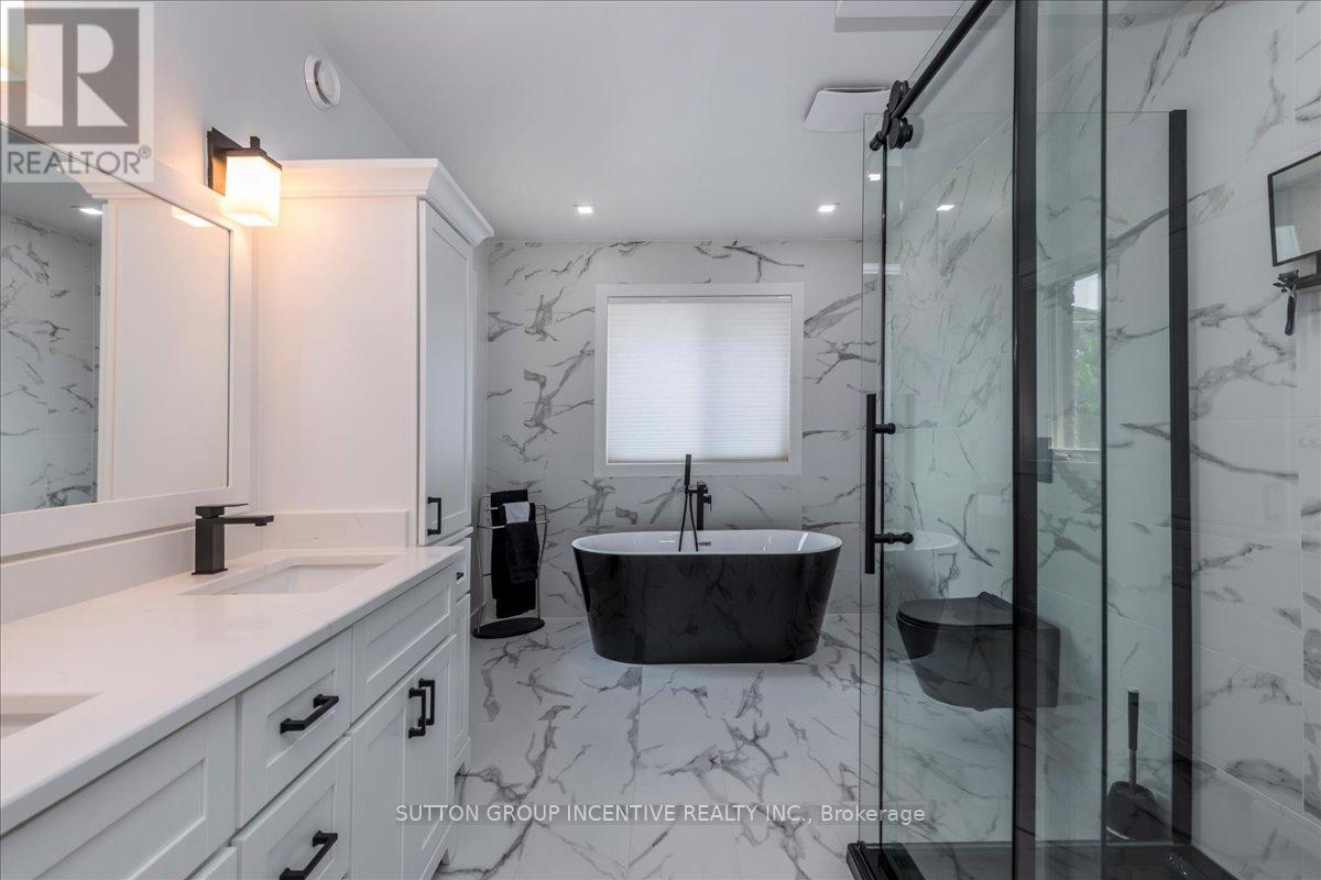 Photo 8 of 169 Birkhall Place, Barrie ON
