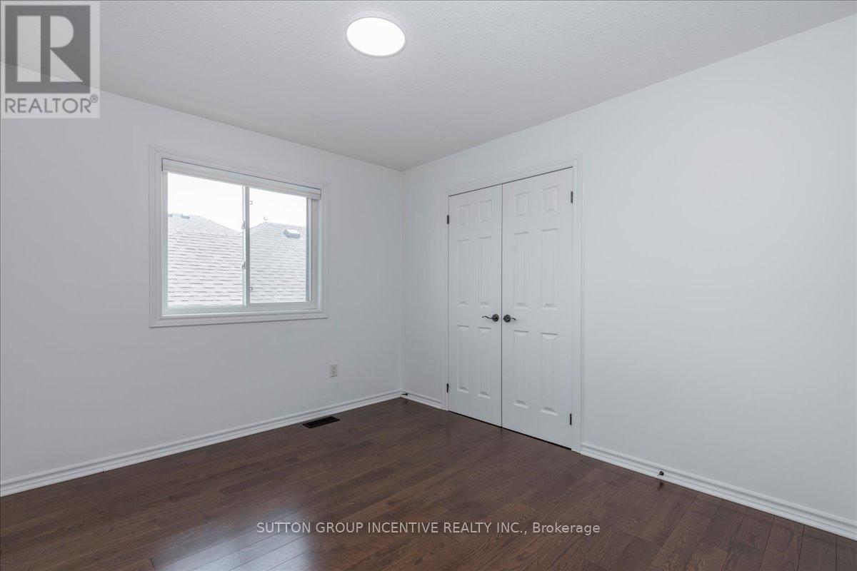 Photo 38 of 169 Birkhall Place, Barrie ON
