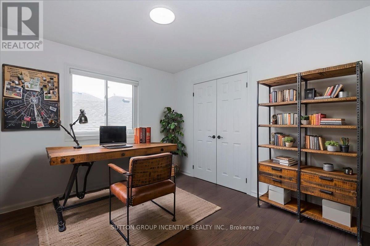 Photo 27 of 169 Birkhall Place, Barrie ON