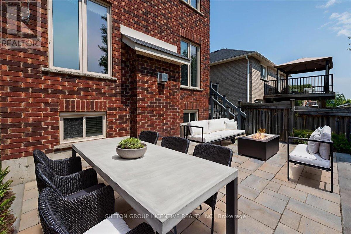 Photo 36 of 169 Birkhall Place, Barrie ON