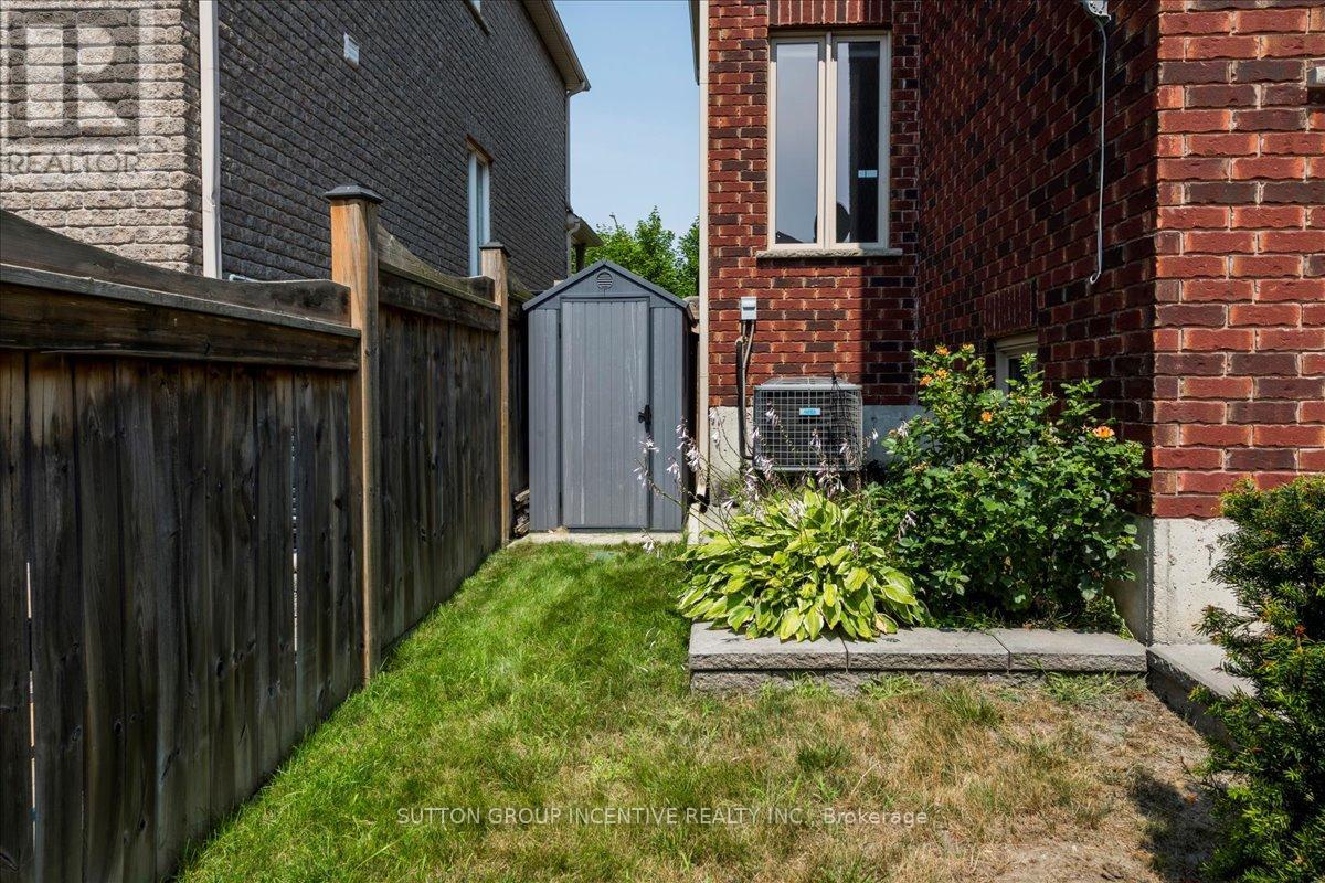 Photo 12 of 169 Birkhall Place, Barrie ON