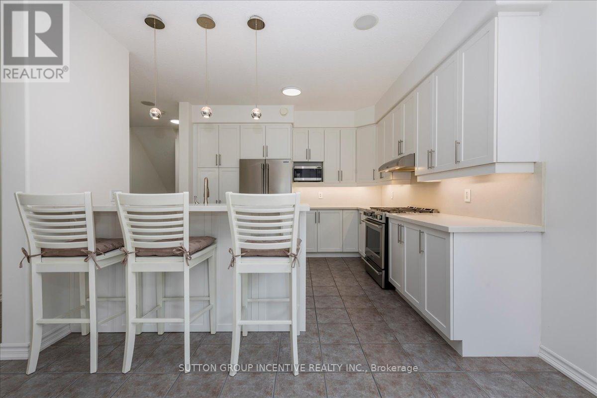 Photo 37 of 169 Birkhall Place, Barrie ON
