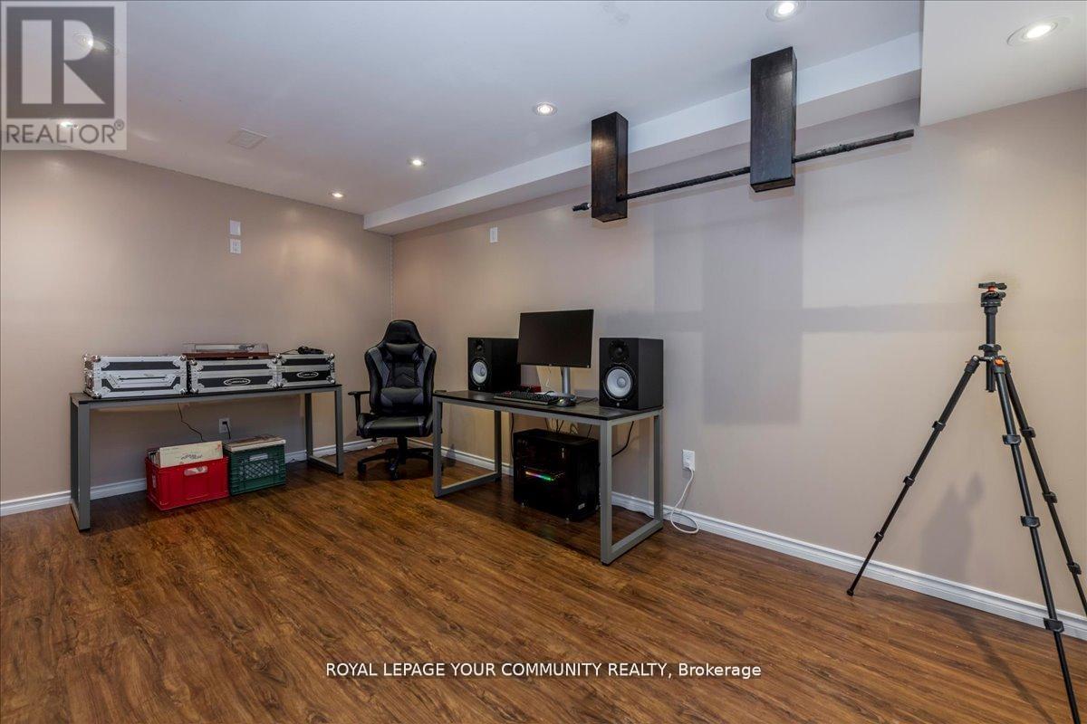 Photo 24 of 181 Succession Crescent, Barrie ON