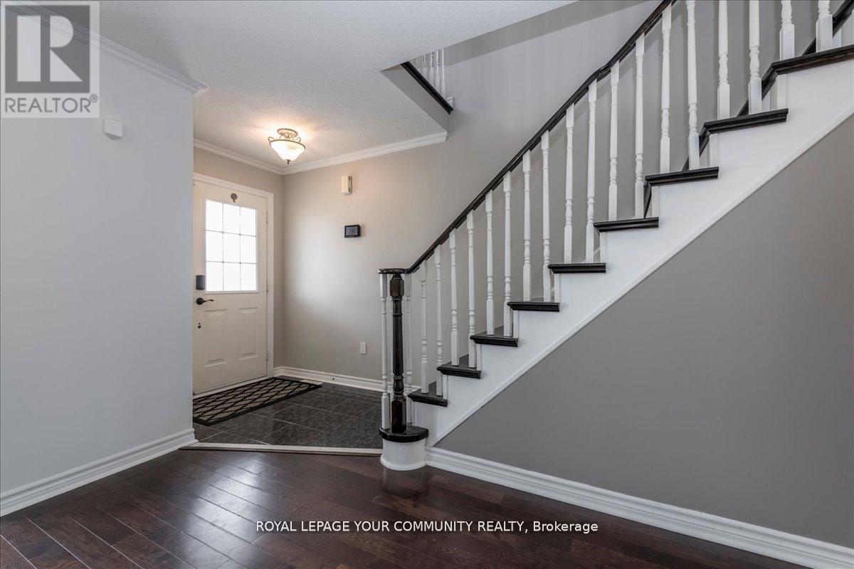 Photo 3 of 181 Succession Crescent, Barrie ON