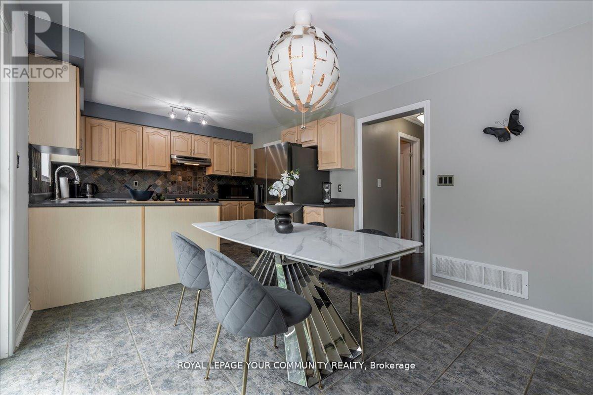 Photo 7 of 181 Succession Crescent, Barrie ON