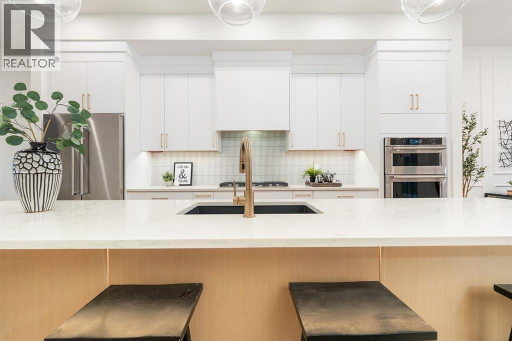 Single Family House for Sale in   Avenue NW West Hillhurst Calgary 
