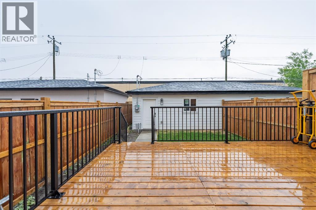Single Family House for Sale in   Avenue NW West Hillhurst Calgary 