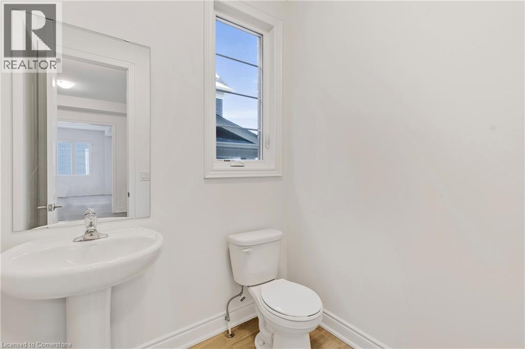 Photo 12 of 117 Rowe Street, Bradford West Gwillimbury ON