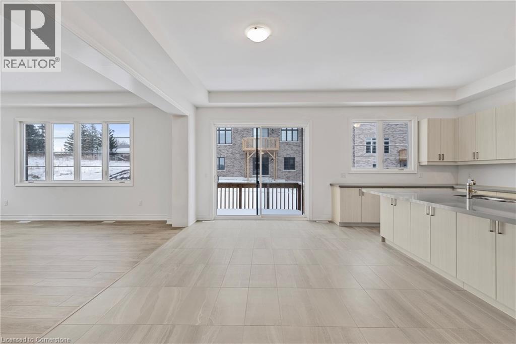 Photo 44 of 117 Rowe Street, Bradford West Gwillimbury ON
