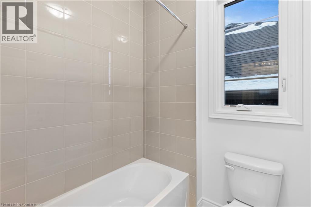 Photo 27 of 117 Rowe Street, Bradford West Gwillimbury ON