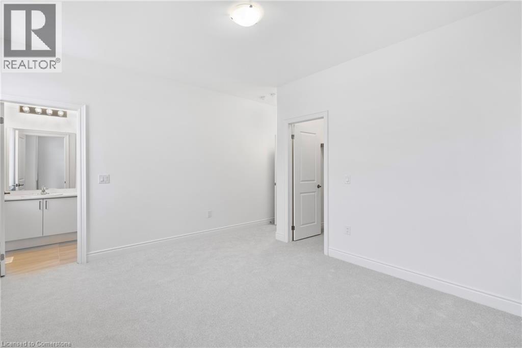 Photo 38 of 117 Rowe Street, Bradford West Gwillimbury ON