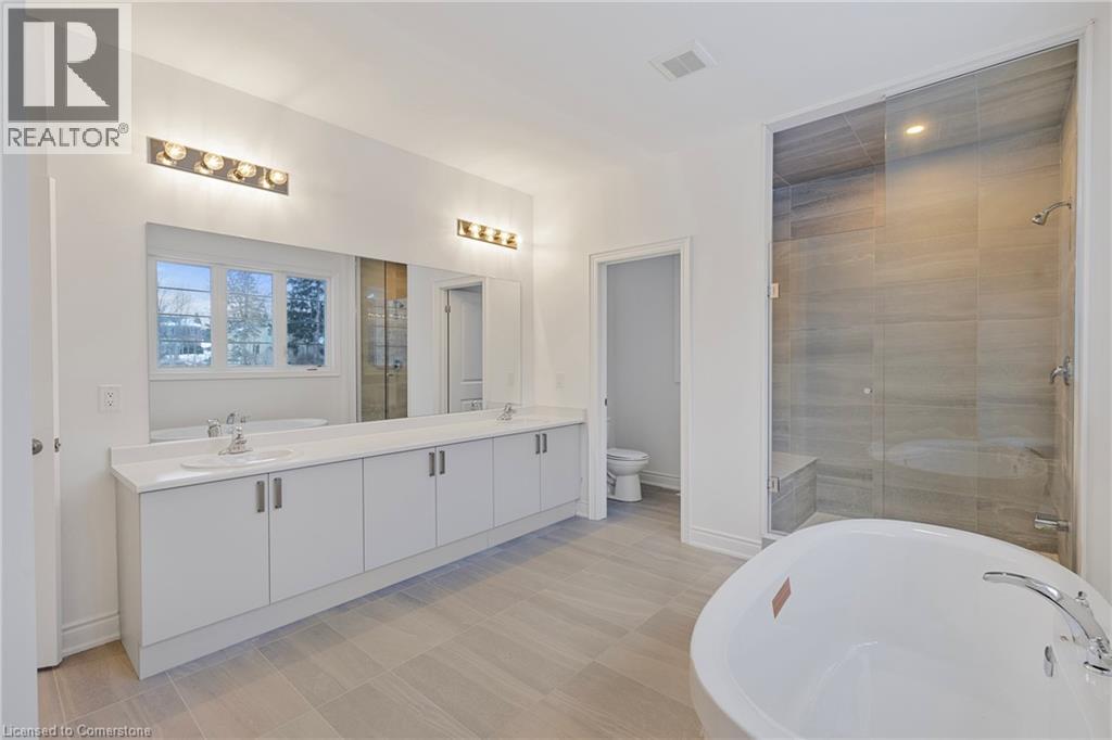 Photo 16 of 117 Rowe Street, Bradford West Gwillimbury ON