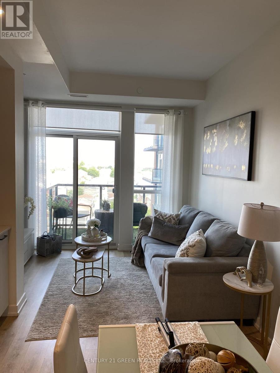 Photo 7 of 613 2300 St Clair Avenue W, Toronto ON