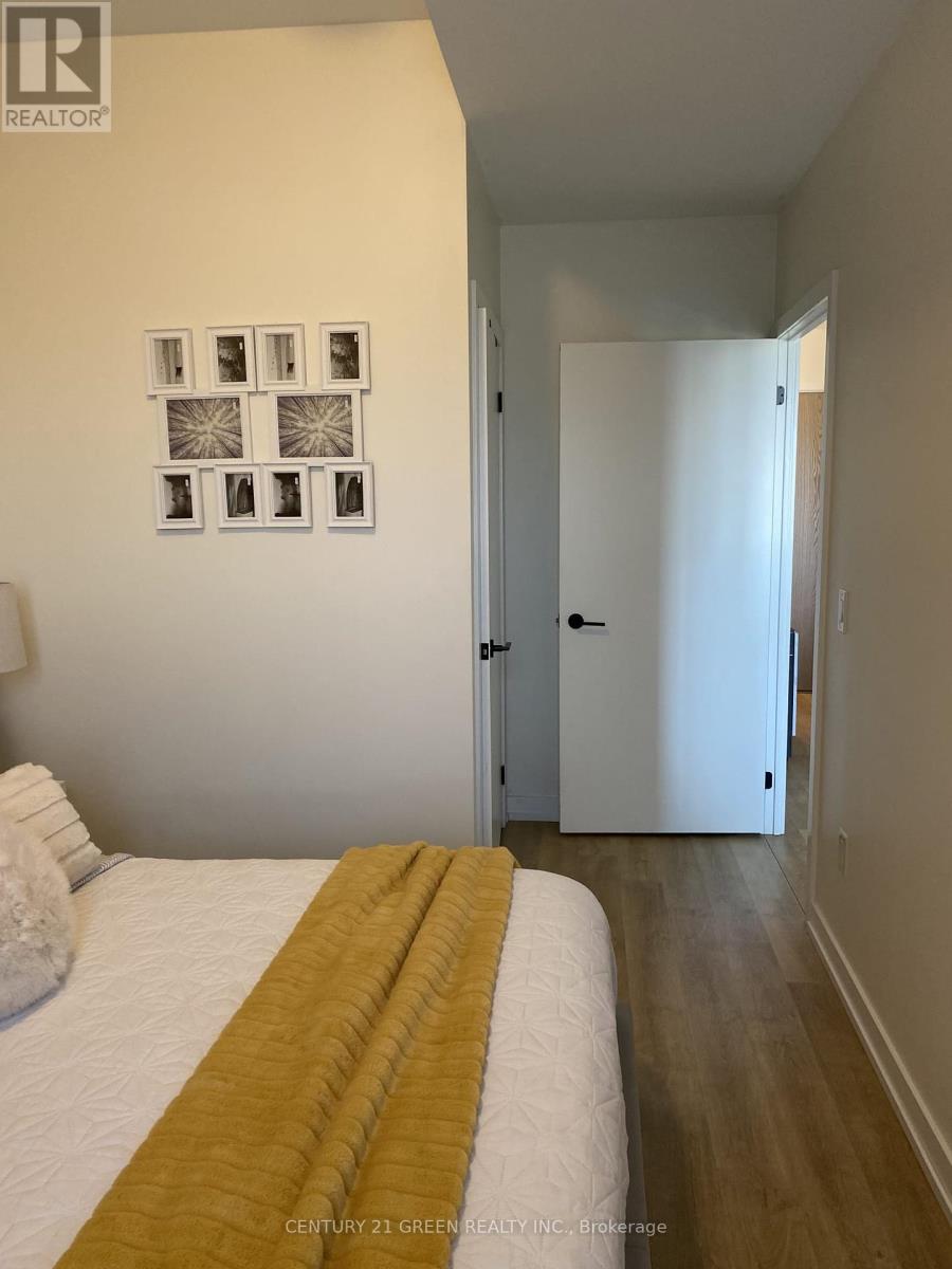 Photo 6 of 613 2300 St Clair Avenue W, Toronto ON