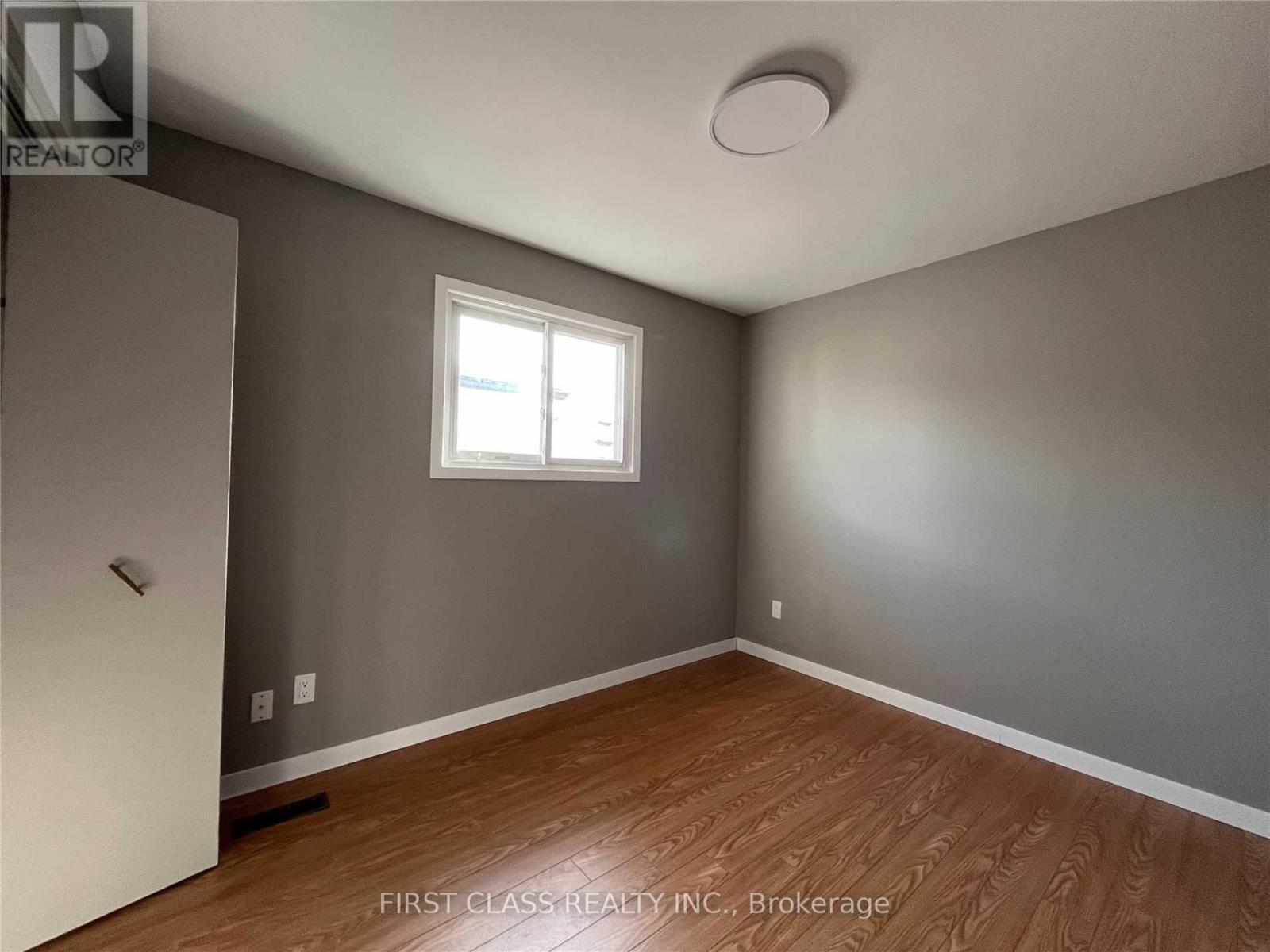 Photo 8 of Upper 2571 Palisander Avenue, Mississauga ON