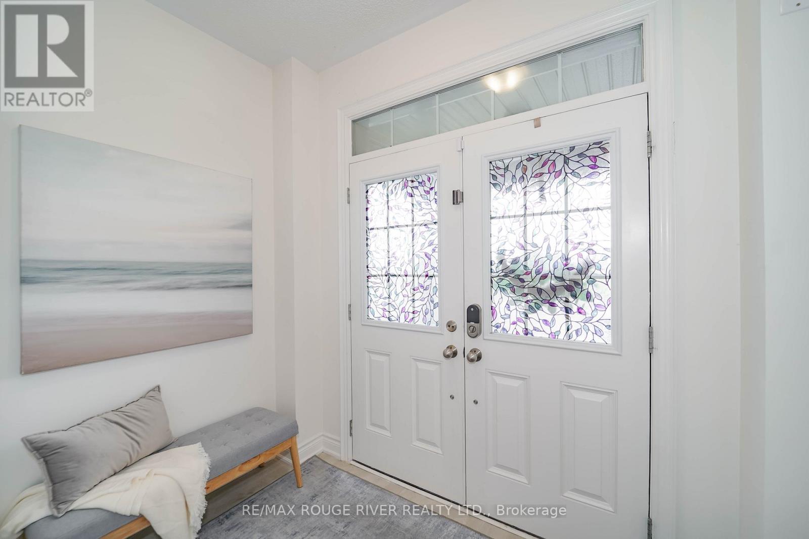 Photo 11 of 195 Lionhead Golf Club Road, Brampton ON